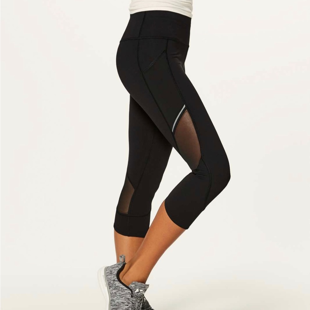 Great condition Lululemon Fast and Free crop leggings, black, size 6